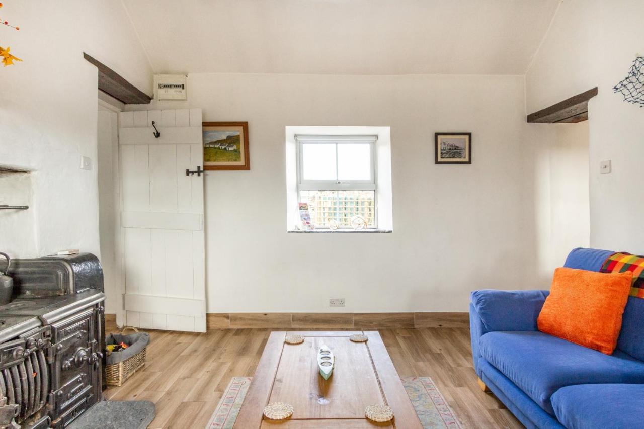 Blue Sky Cottage, Doolin Holiday home *